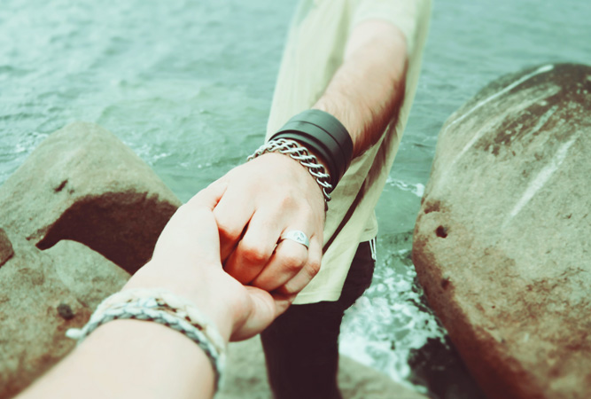 Identifying Risky Behaviors in a Loved One during Stressful Times