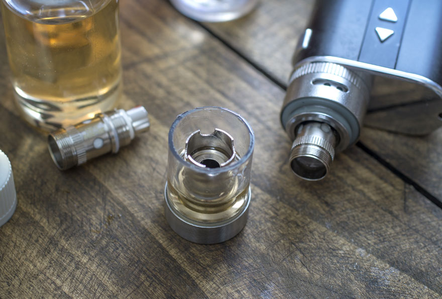 Trying to Quit Smoking? Vaping Could Be One Short-Term Option